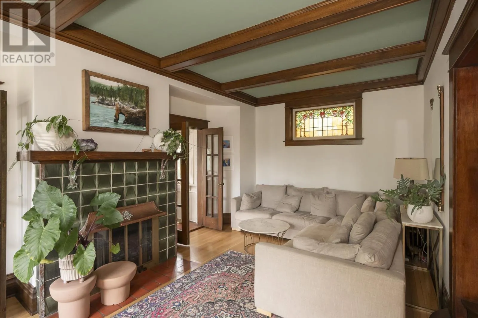 124 Summit AVE