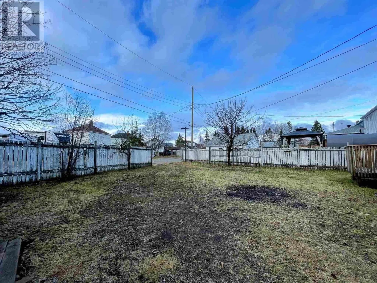 24 Stevens AVE