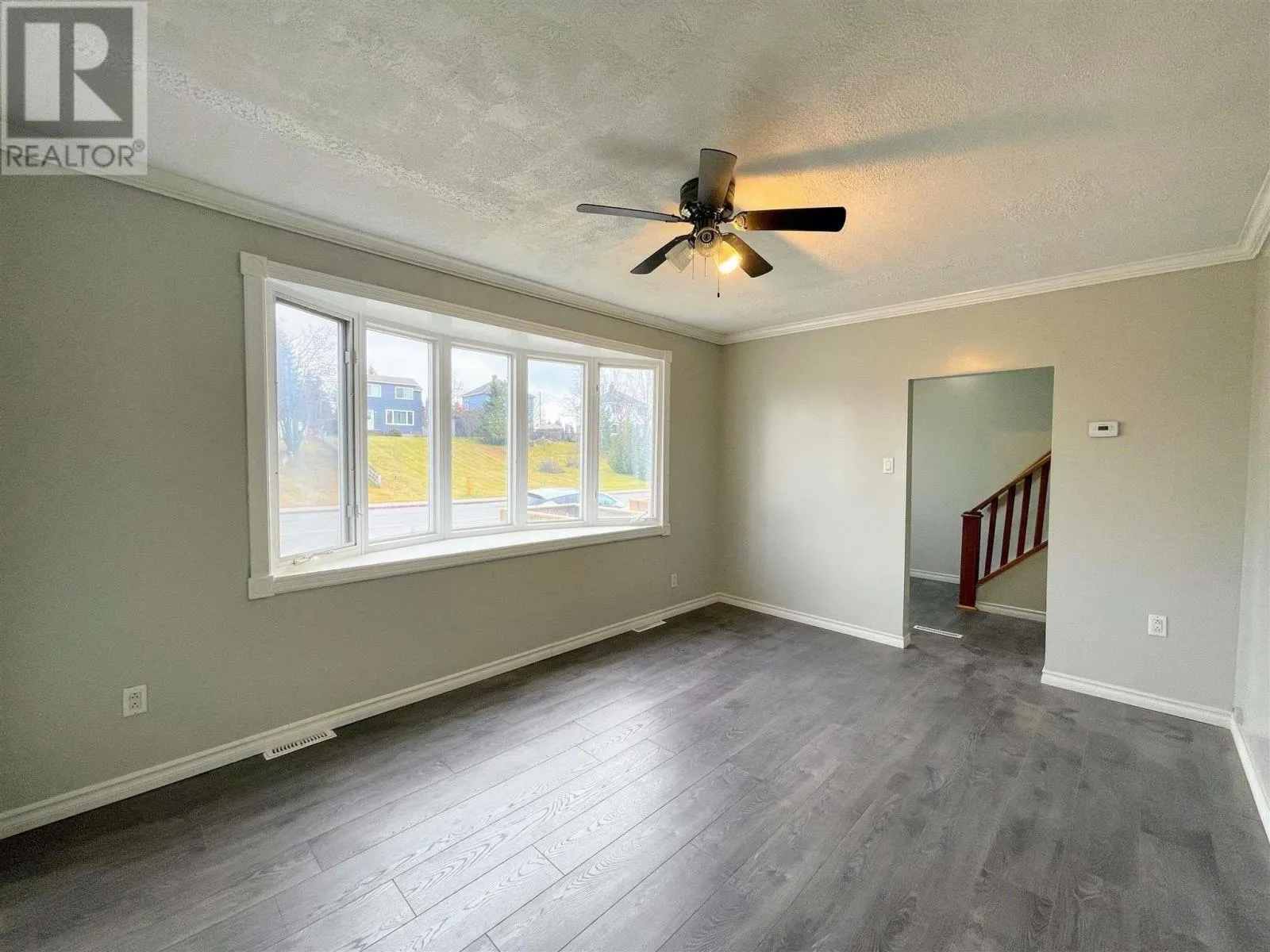 24 Stevens AVE