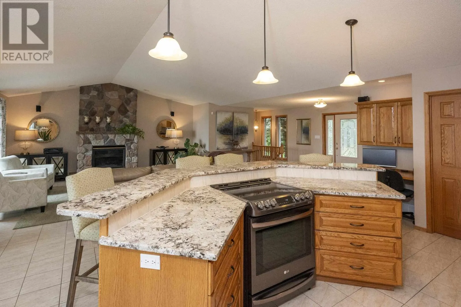 2529 Scott DR