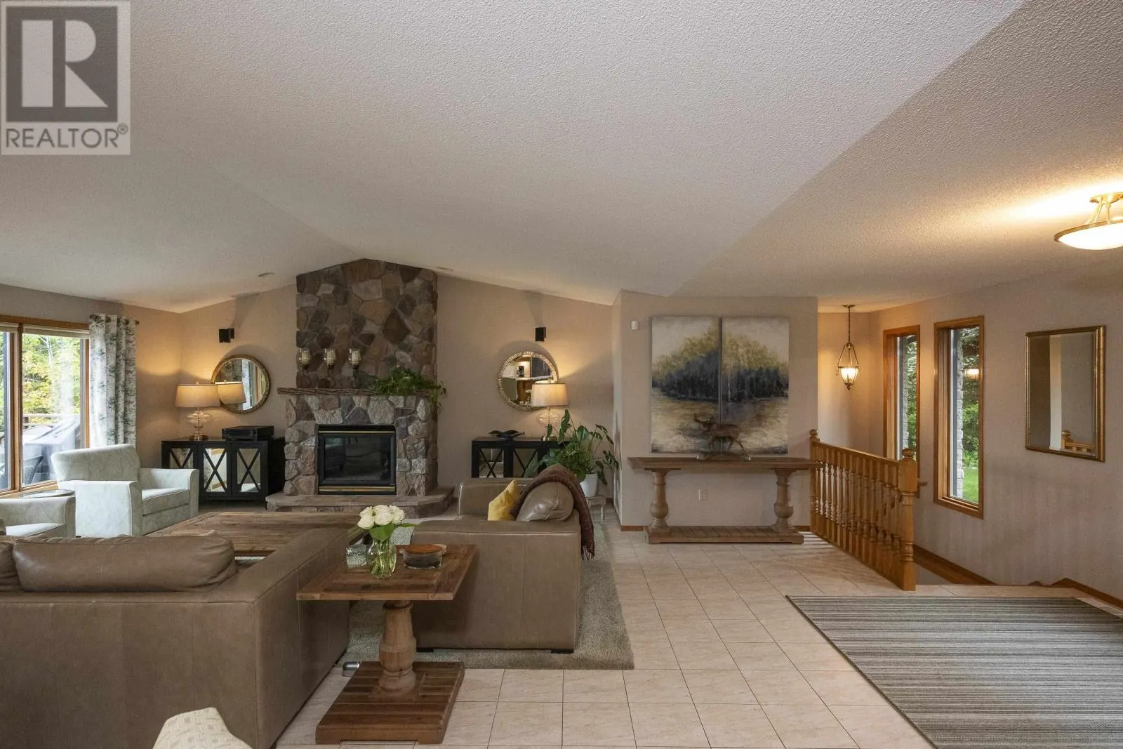 2529 Scott DR