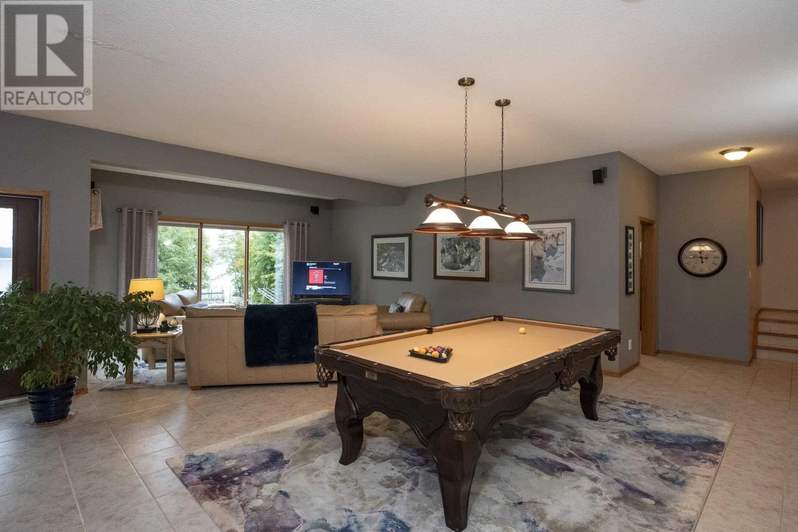 2529 Scott DR