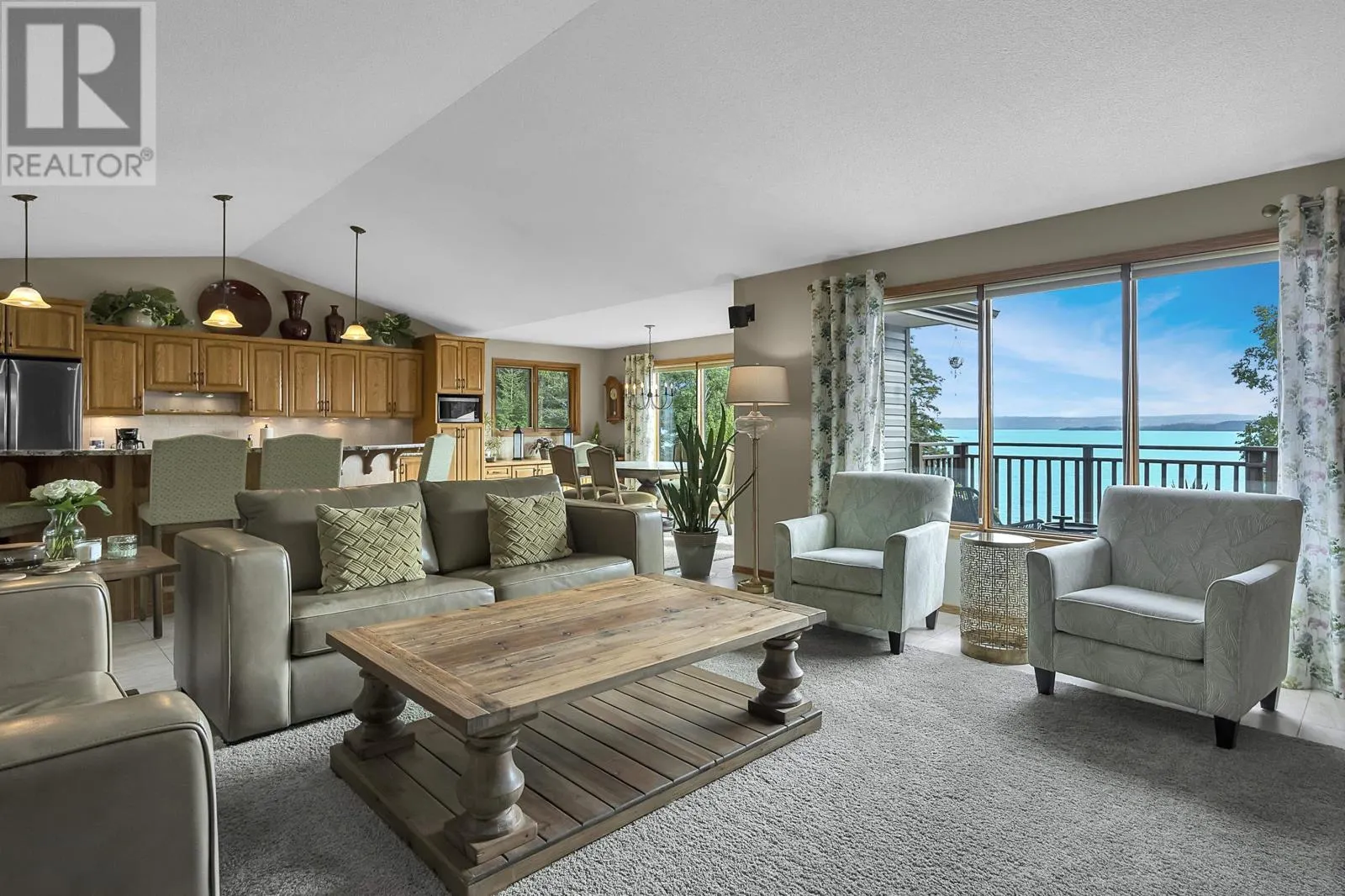 2529 Scott DR