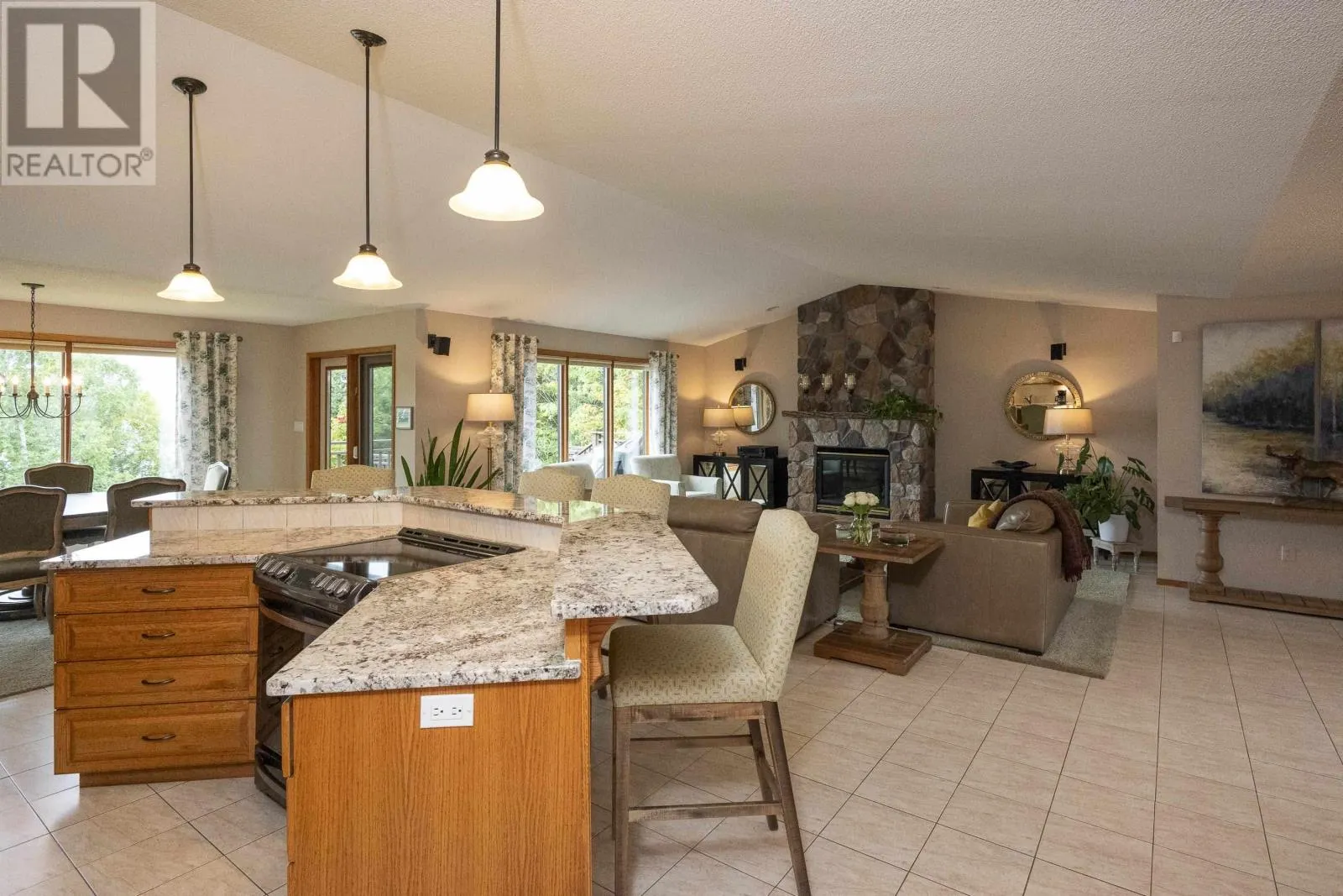2529 Scott DR