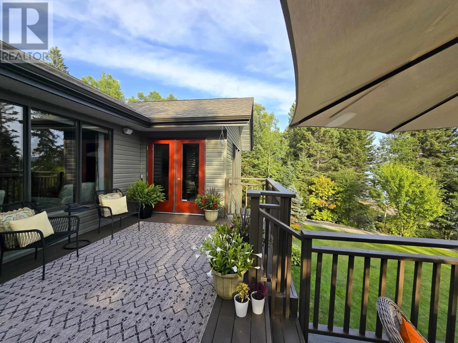 2529 Scott DR