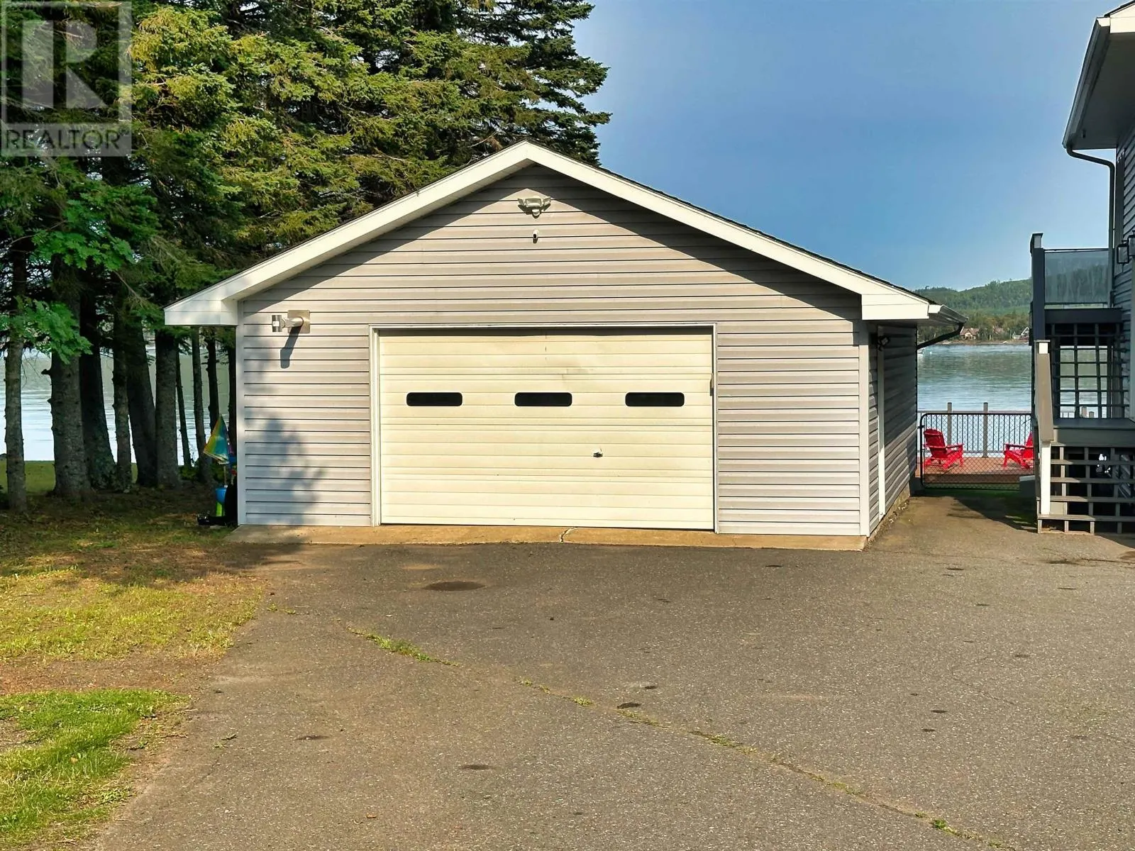 712 Memory Road