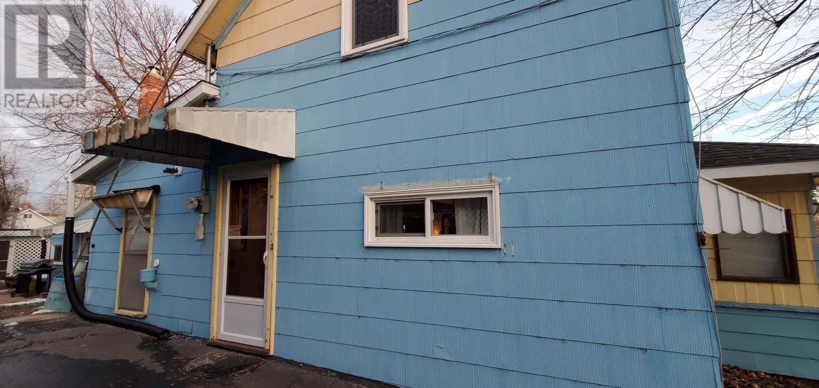 324 Second ST N