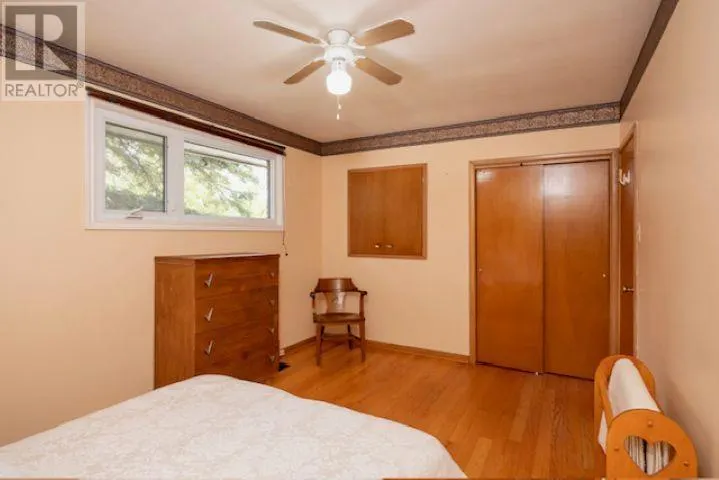 134 Hinton Ave