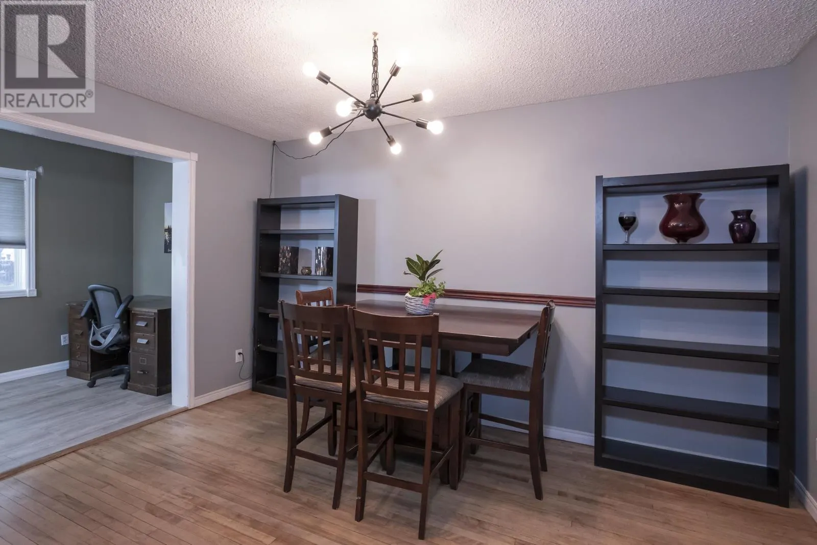 217 Clavet ST