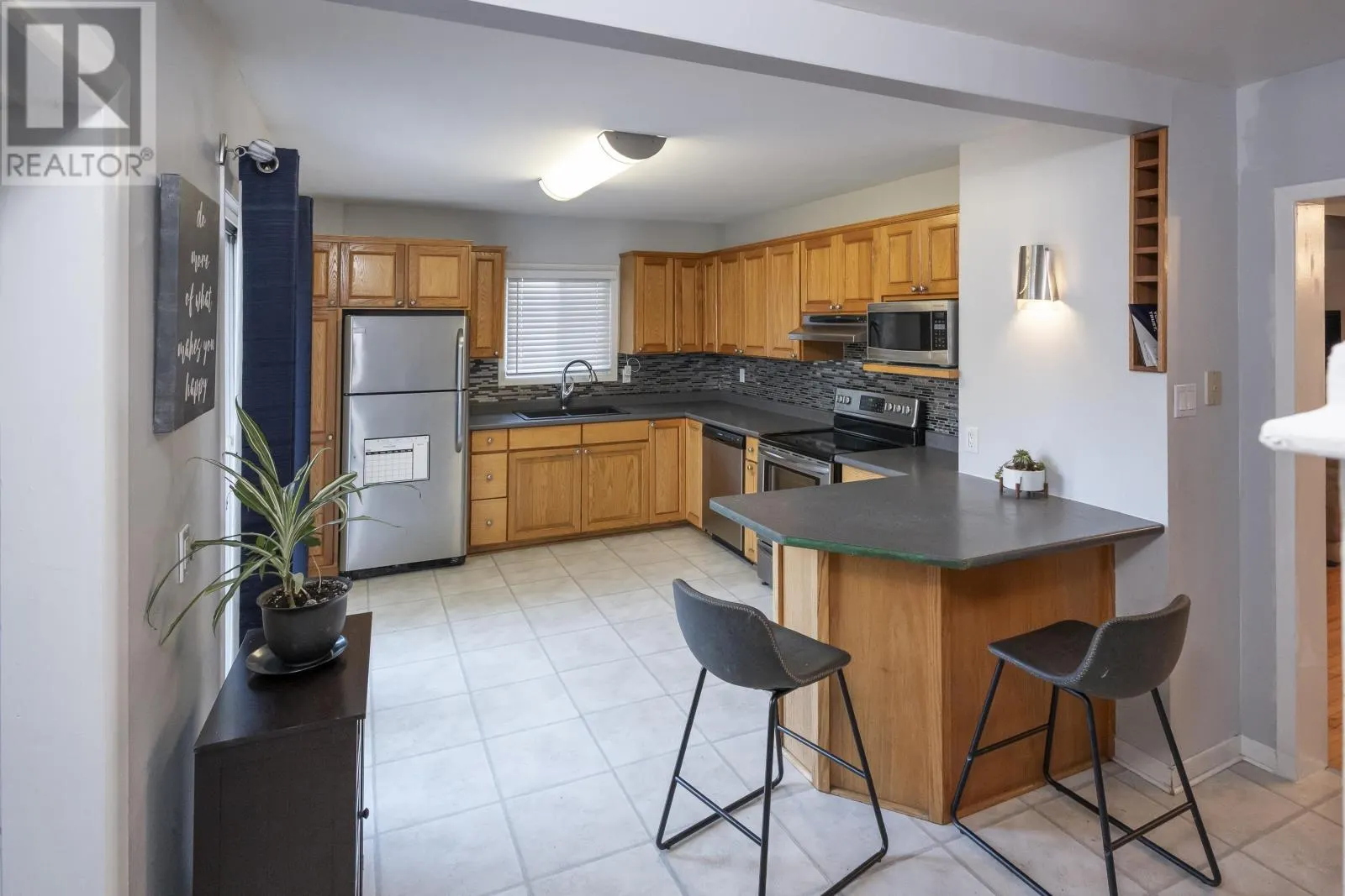 217 Clavet ST