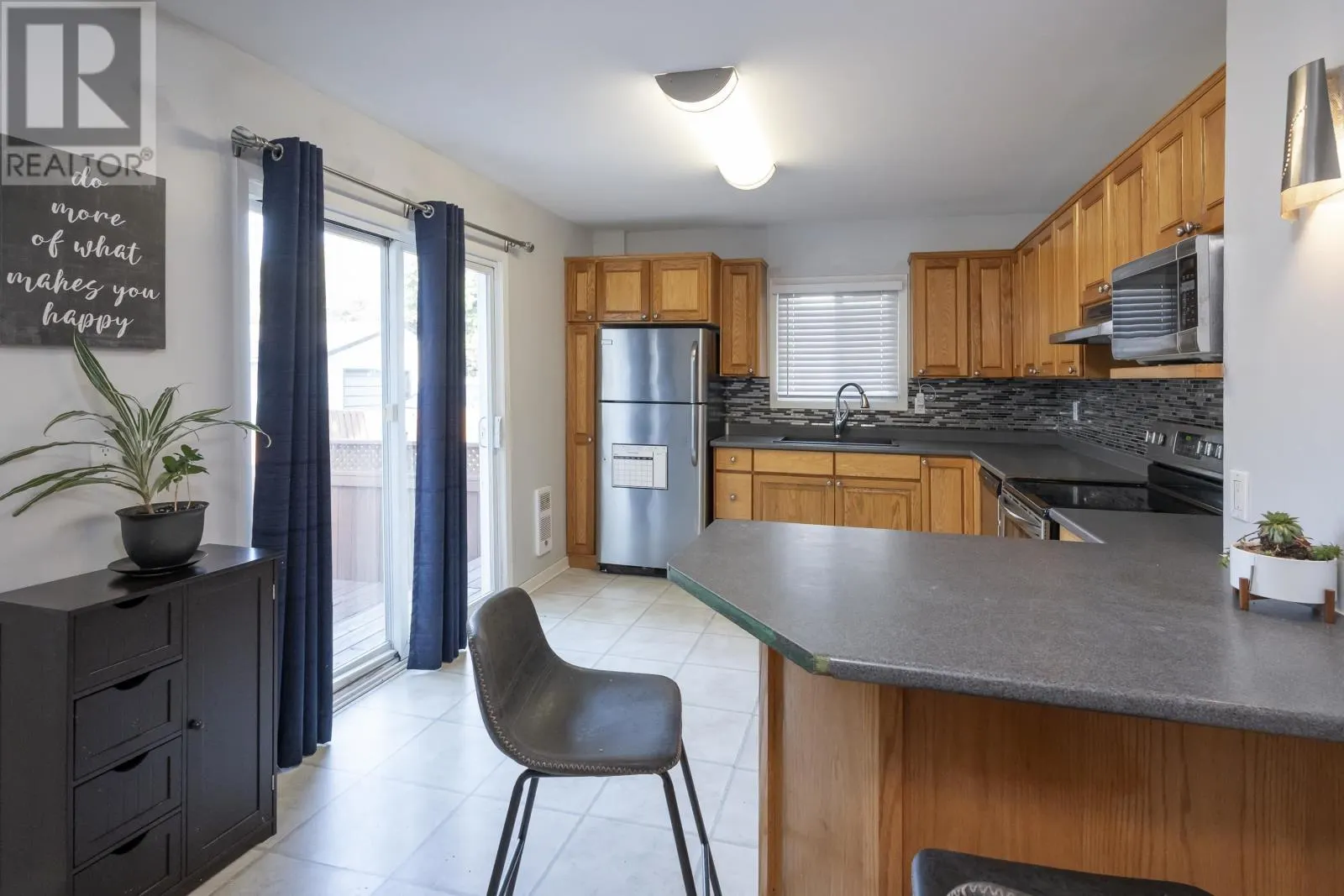 217 Clavet ST