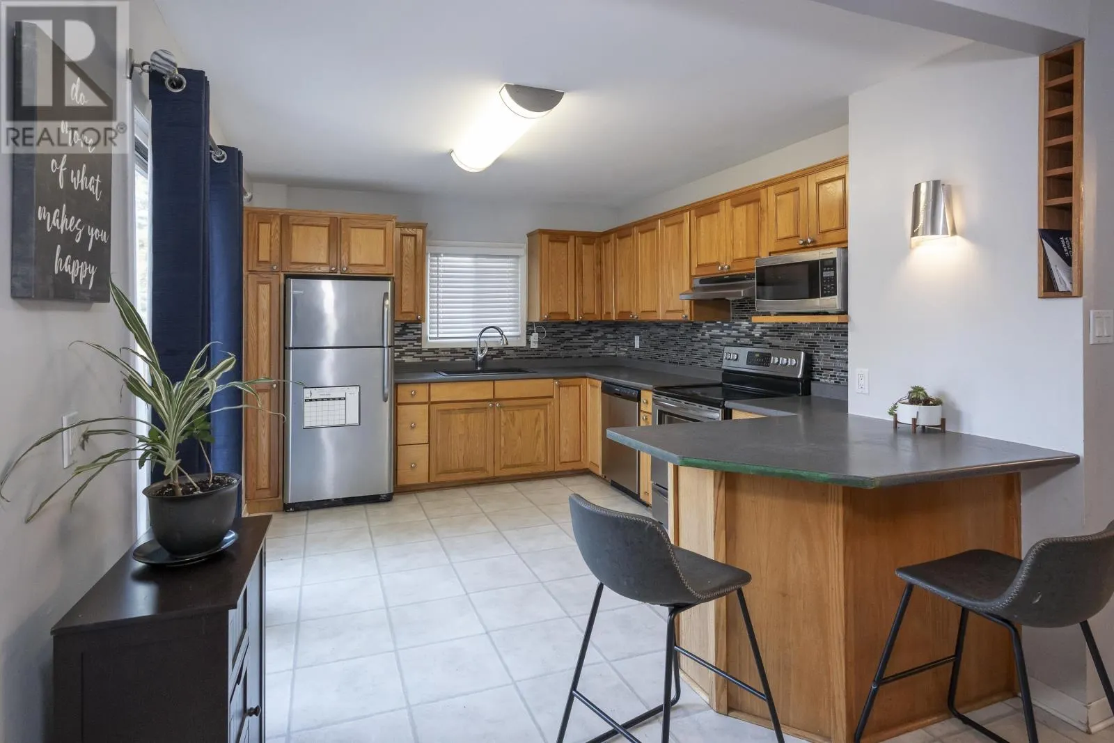 217 Clavet ST
