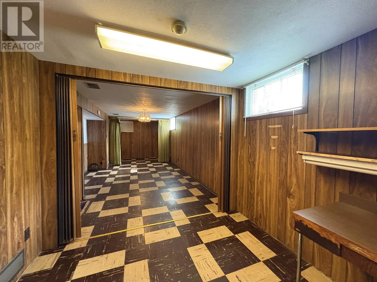 610 SECOND ST E