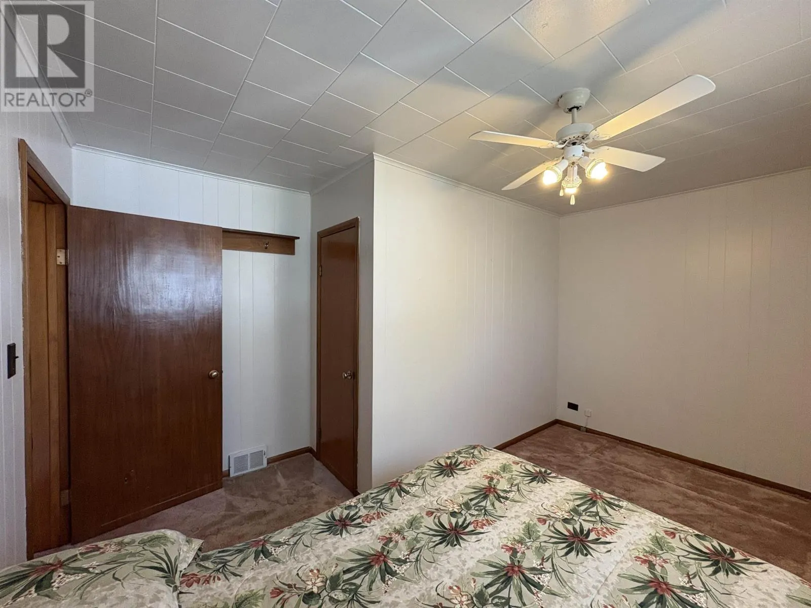 610 SECOND ST E