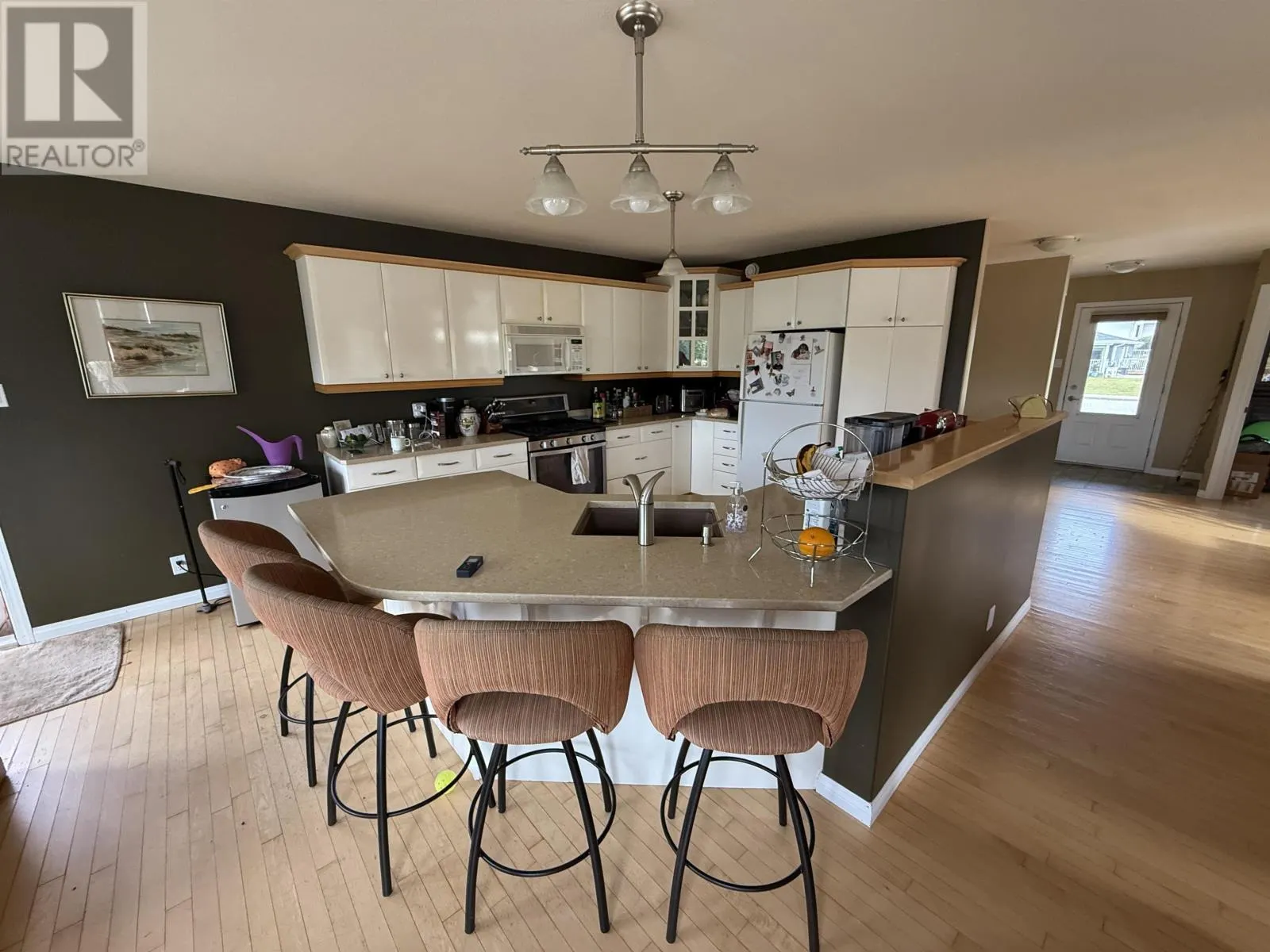 110 Edgewater DR