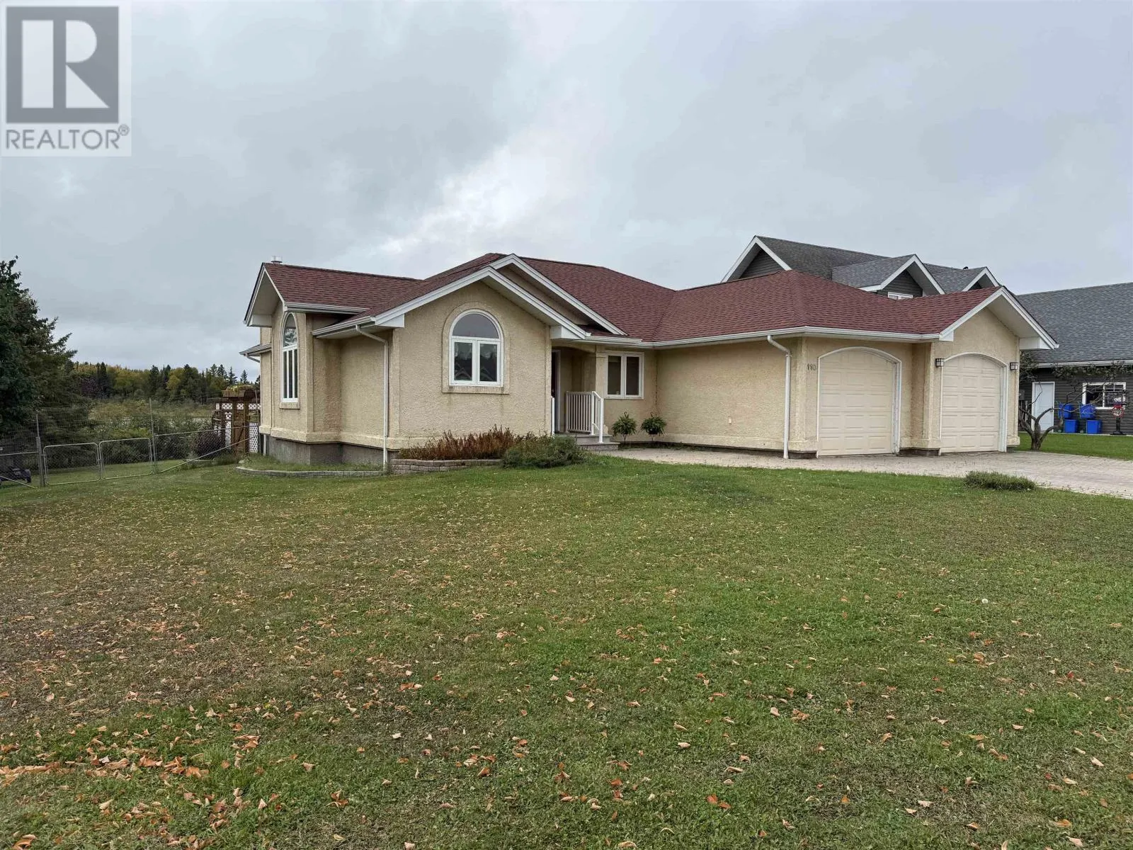 110 Edgewater DR