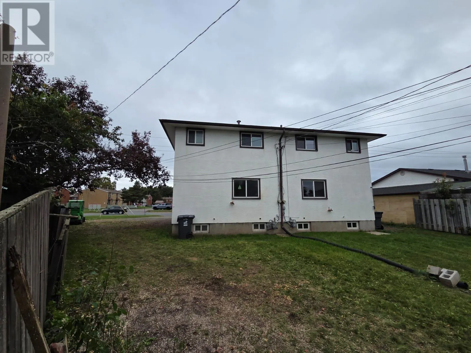712 JOHN ST