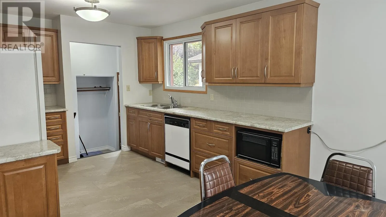 632 Mohawk CRES
