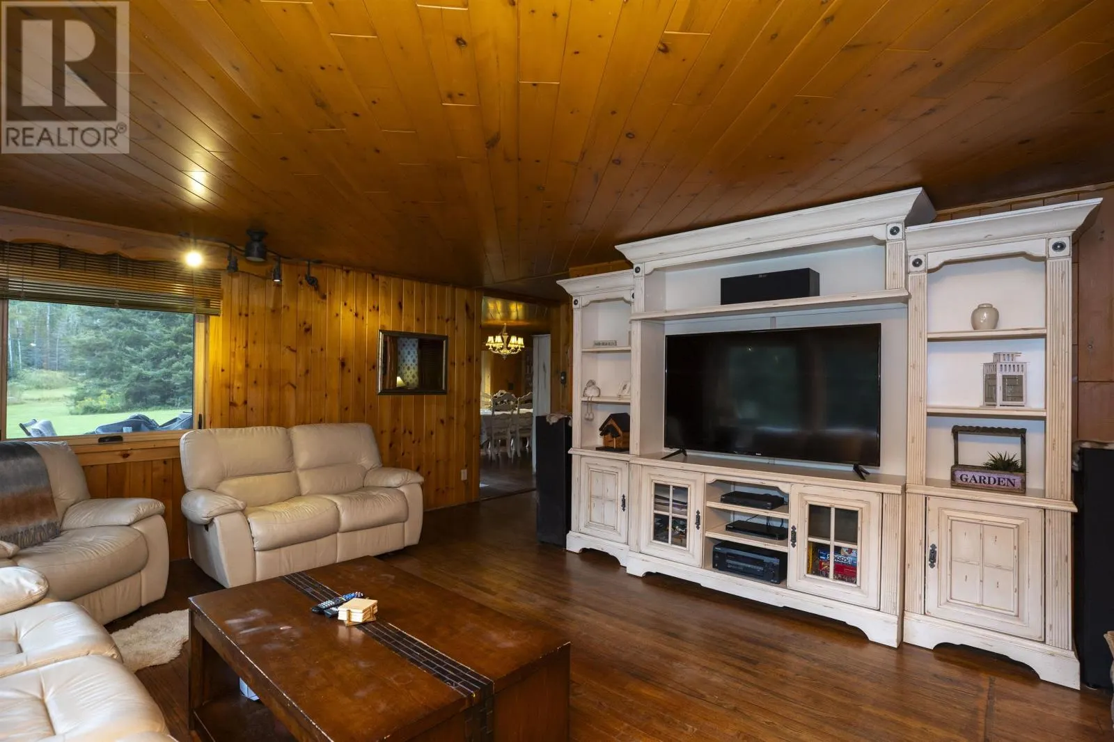 345 Fisher RD