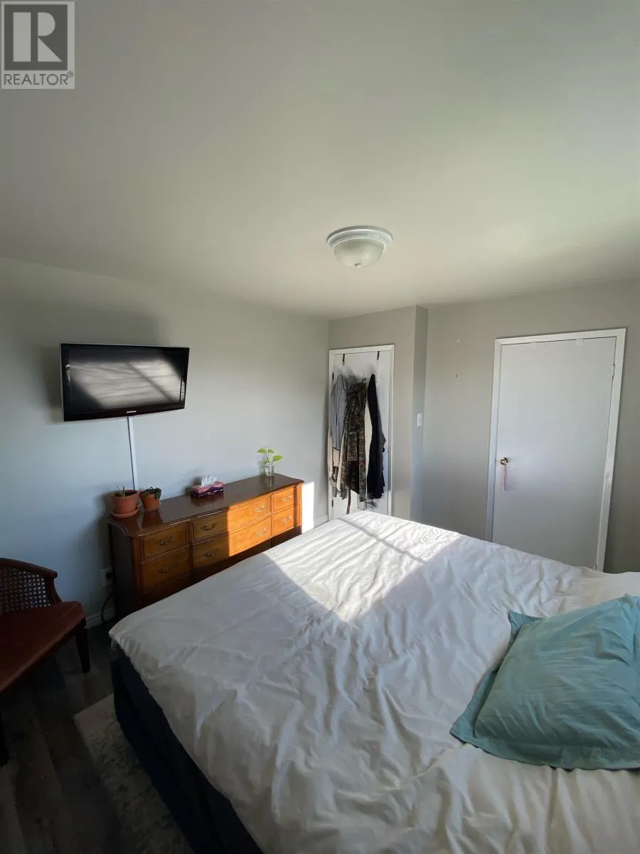 528 Simon Fraser DR