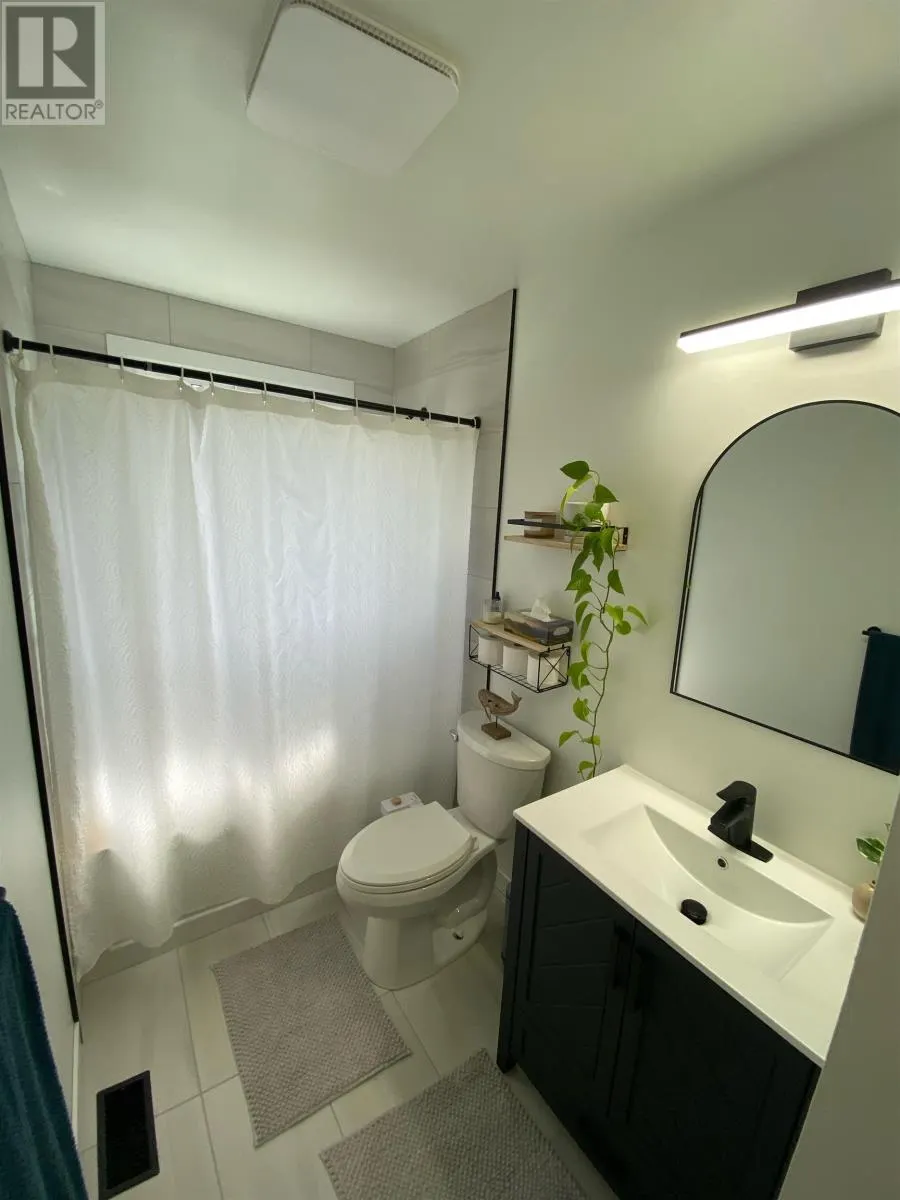 528 Simon Fraser DR