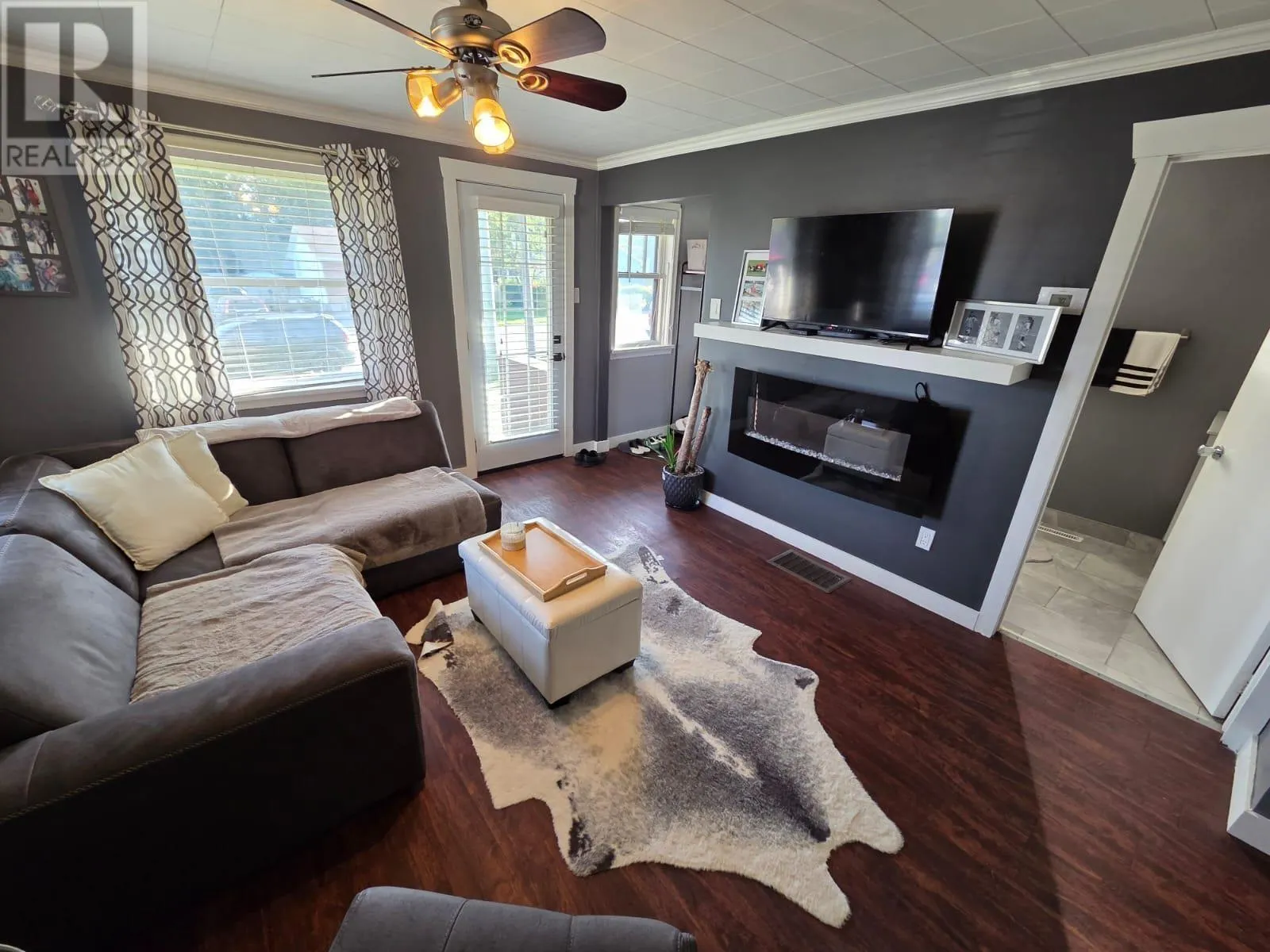 64 MINOT AVE