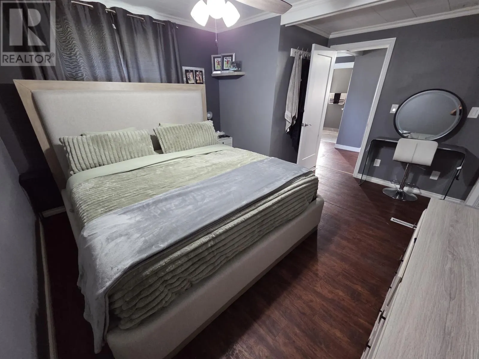 64 MINOT AVE