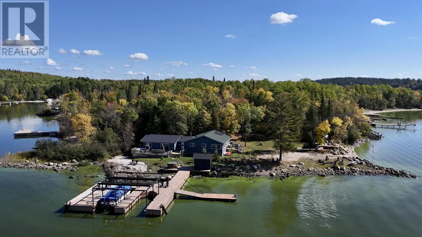 17 PIPESTONE POINT LAKE OF THE WOODS