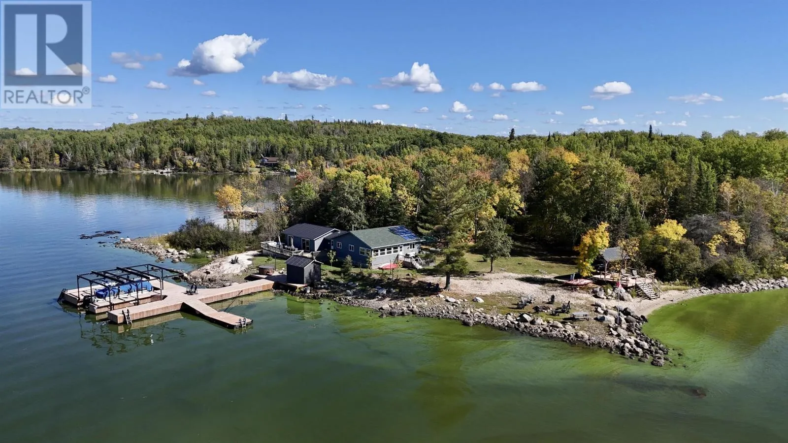 17 PIPESTONE POINT LAKE OF THE WOODS
