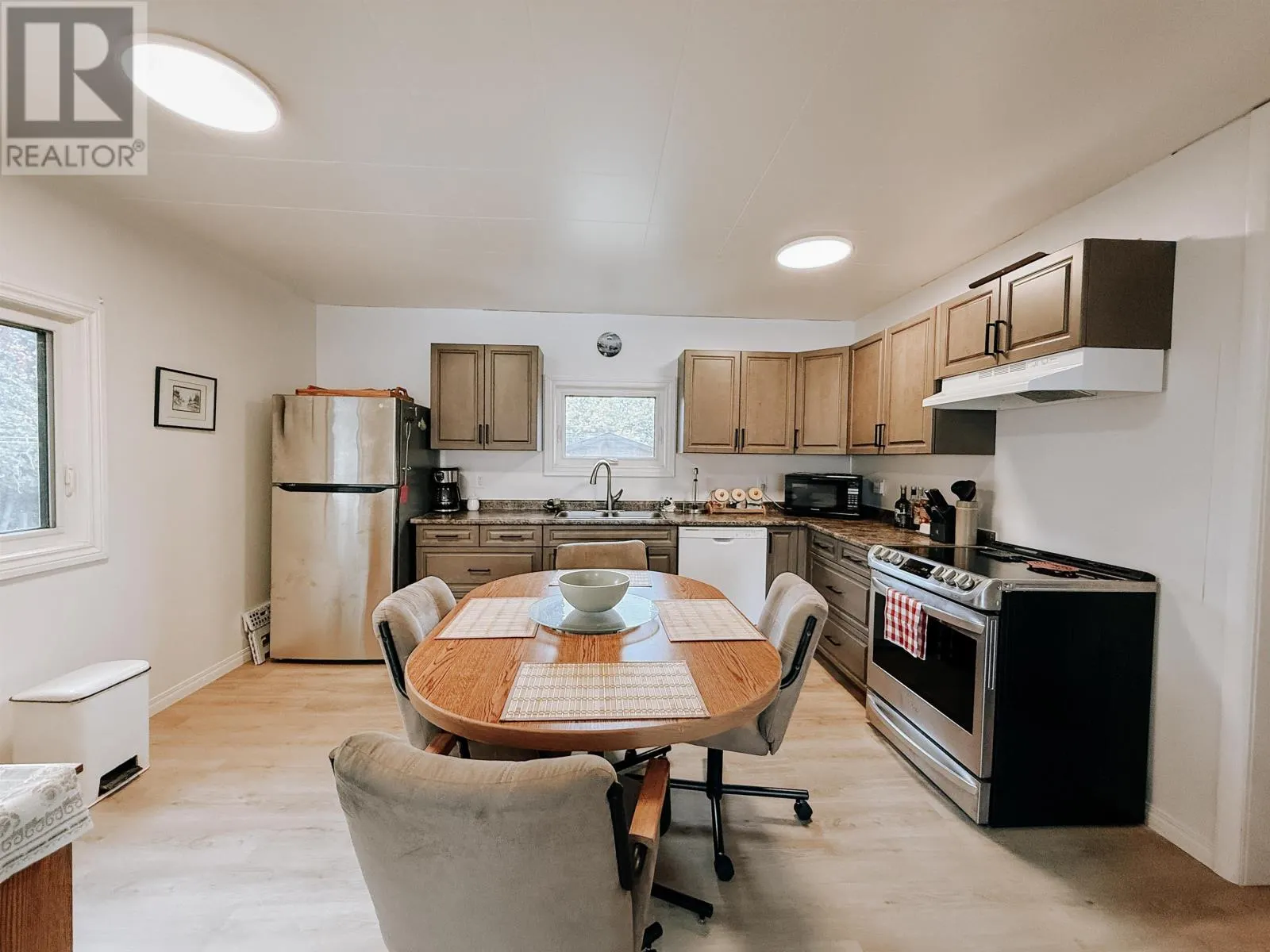 522 & 528 Second Street South