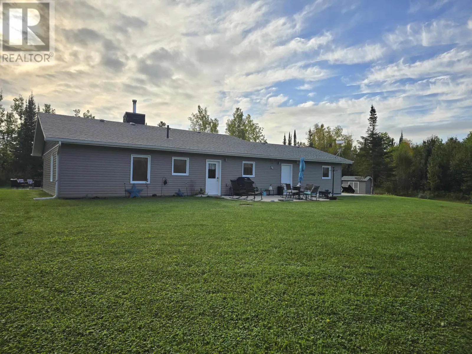 5663 Highway 61 HWY