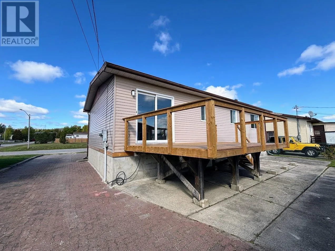 8 Otter AVE