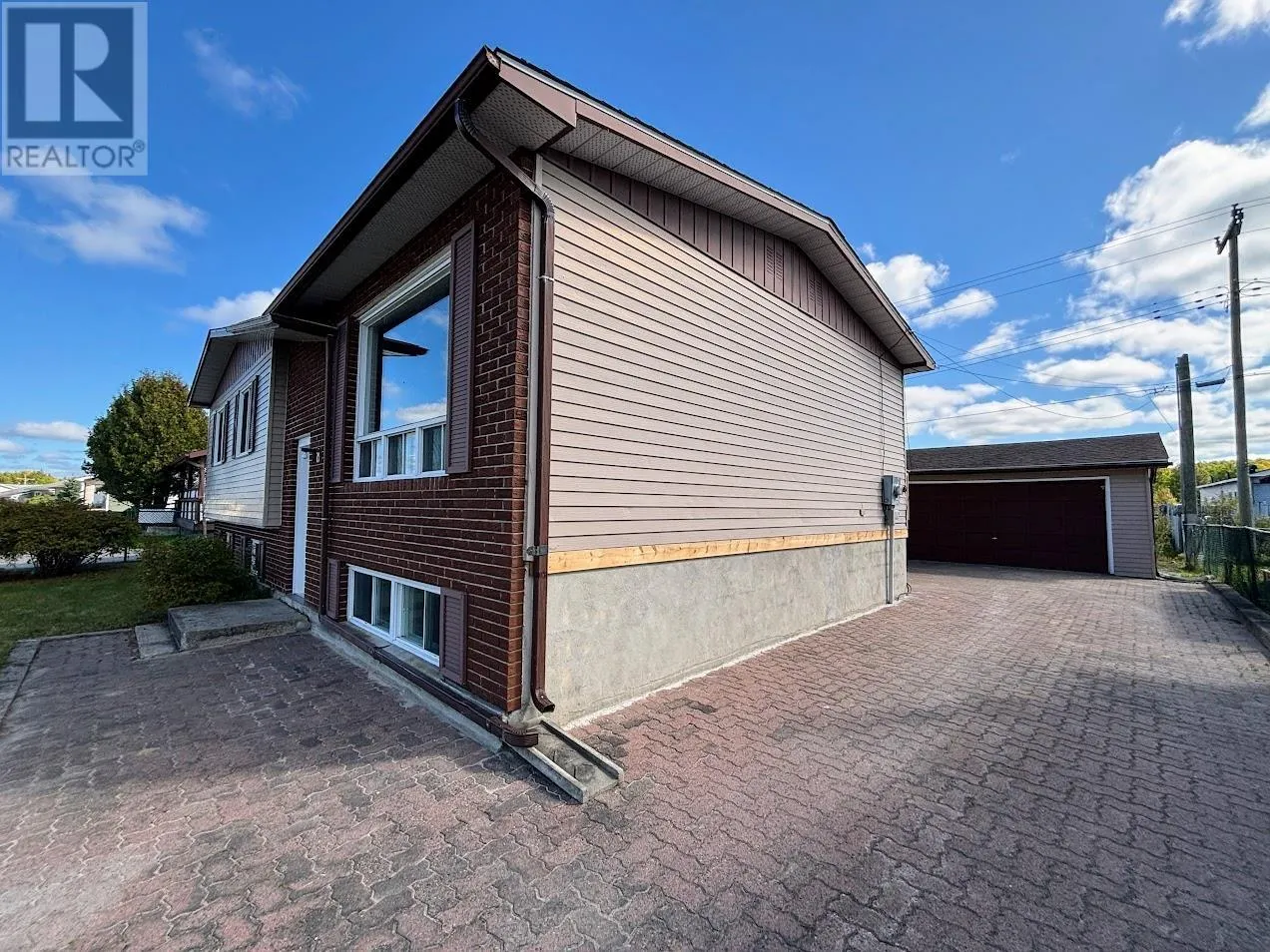 8 Otter AVE