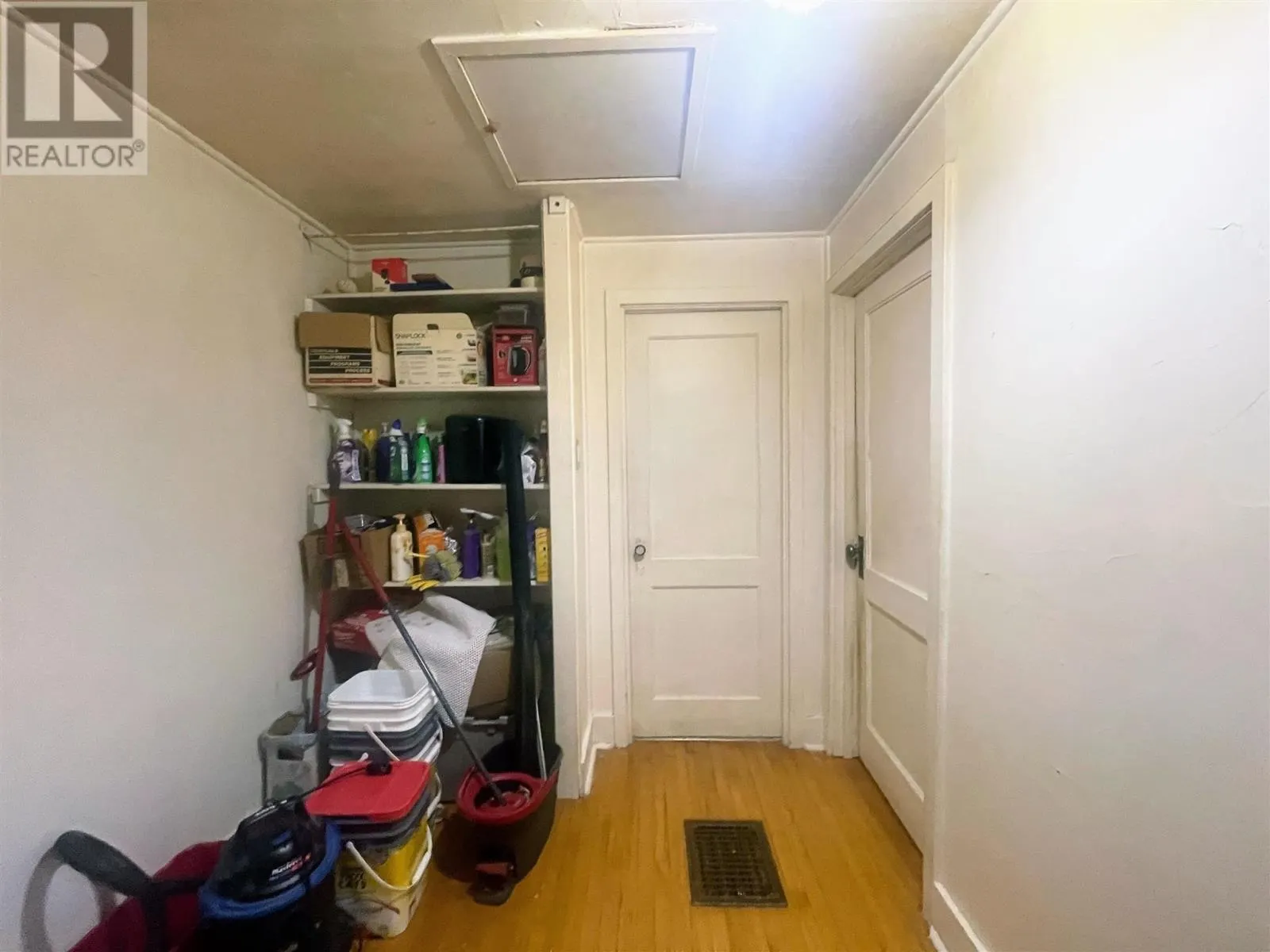 43 Stevens AVE