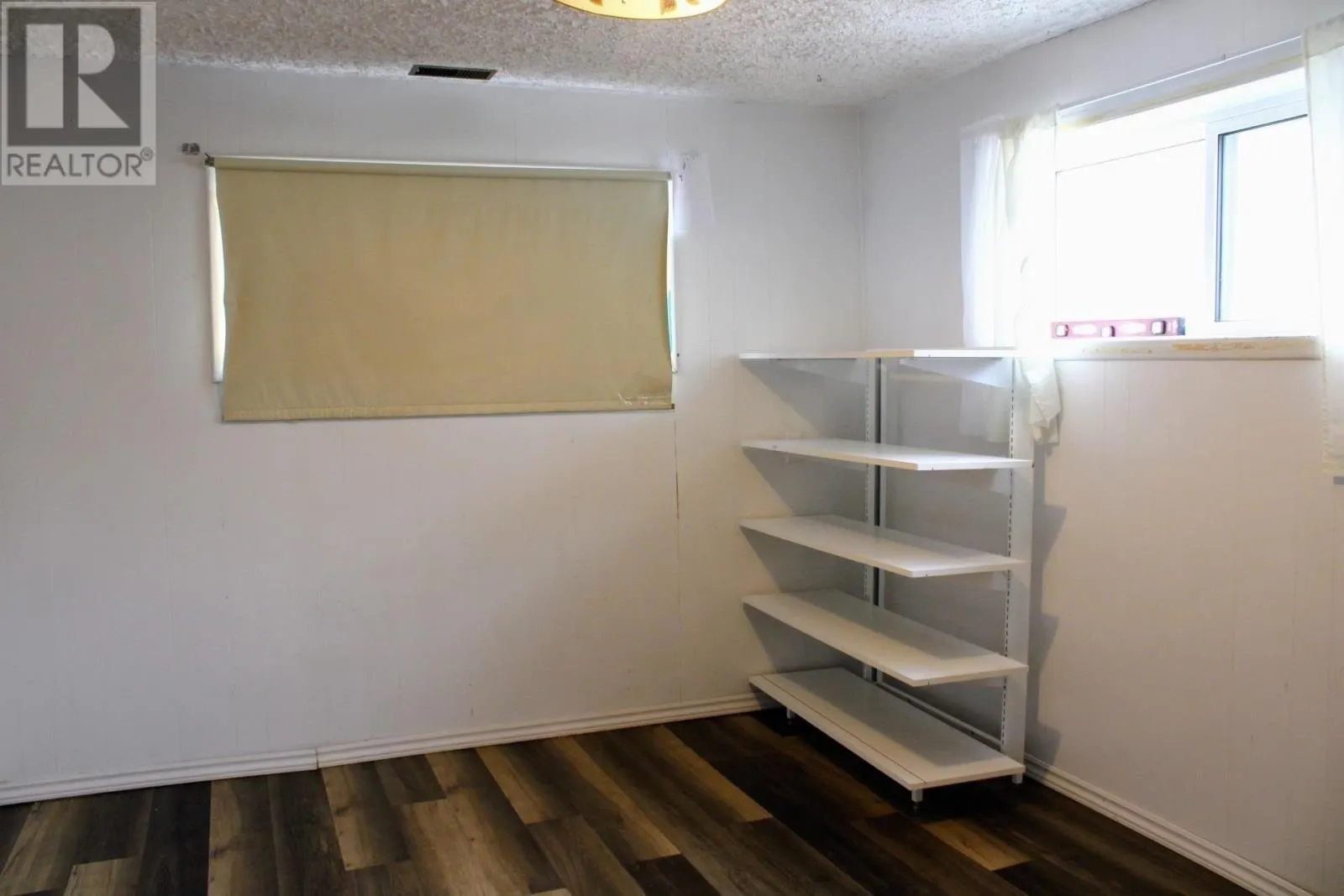 43 Stevens AVE