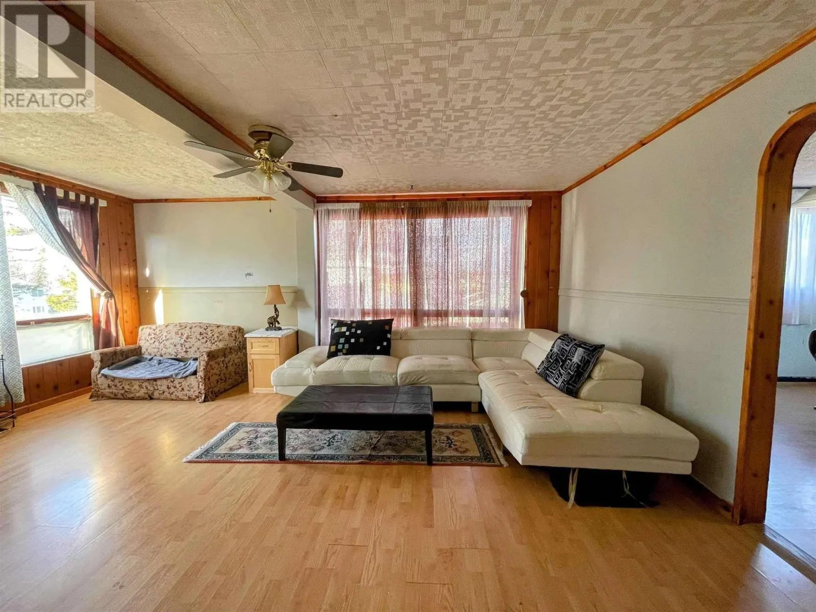 43 Stevens AVE