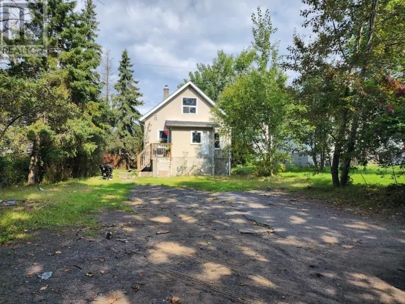 545 Oliver RD