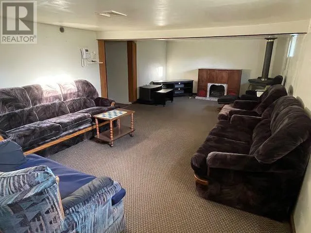 157 Pitt AVE