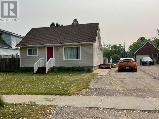 157 Pitt AVE