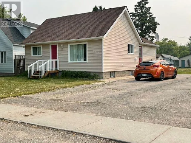 157 Pitt AVE
