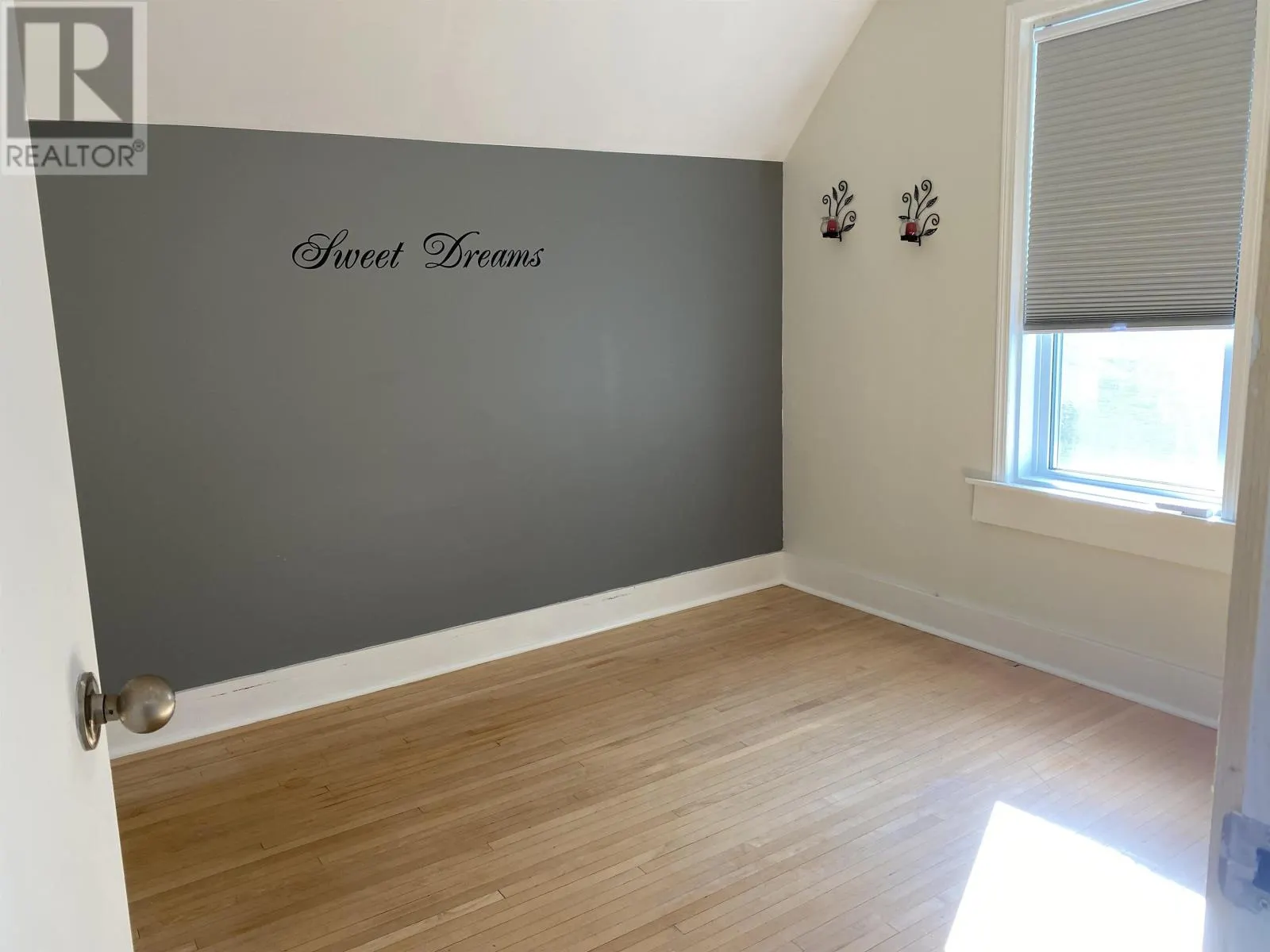 539 First AVE S