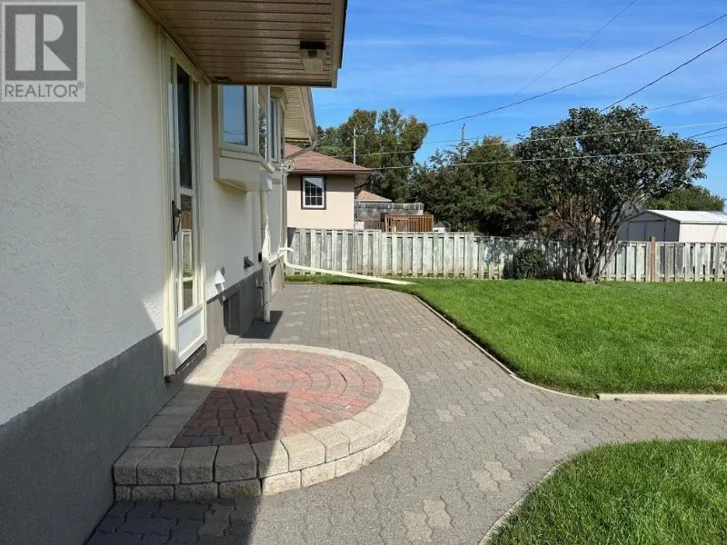 408 Shamrock CRES