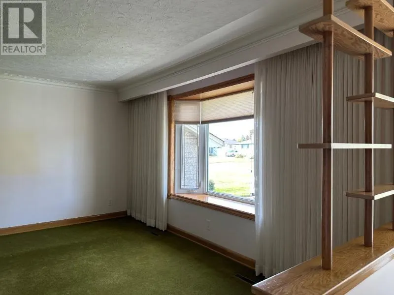 408 Shamrock CRES