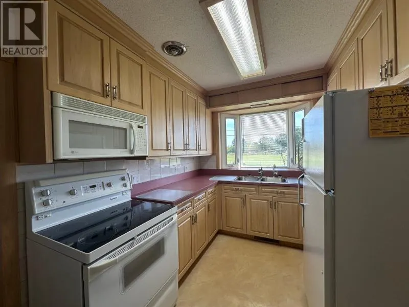 408 Shamrock CRES