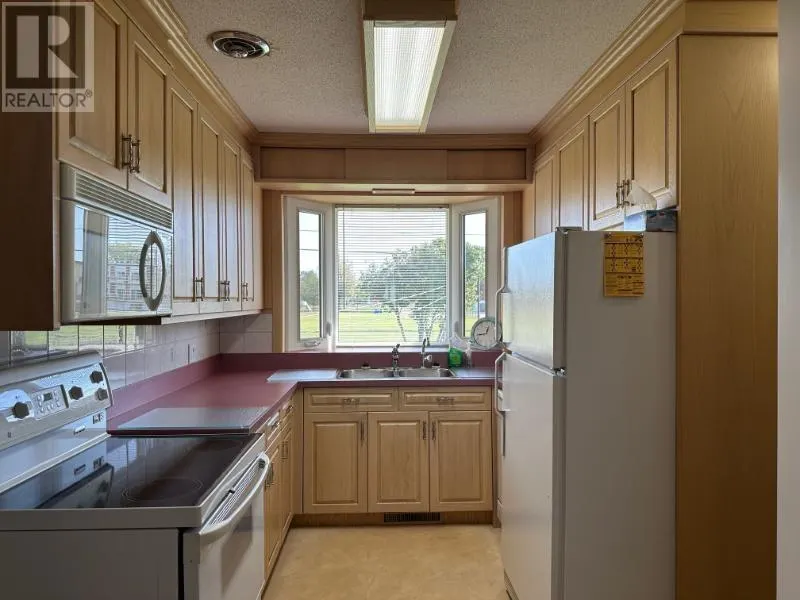 408 Shamrock CRES