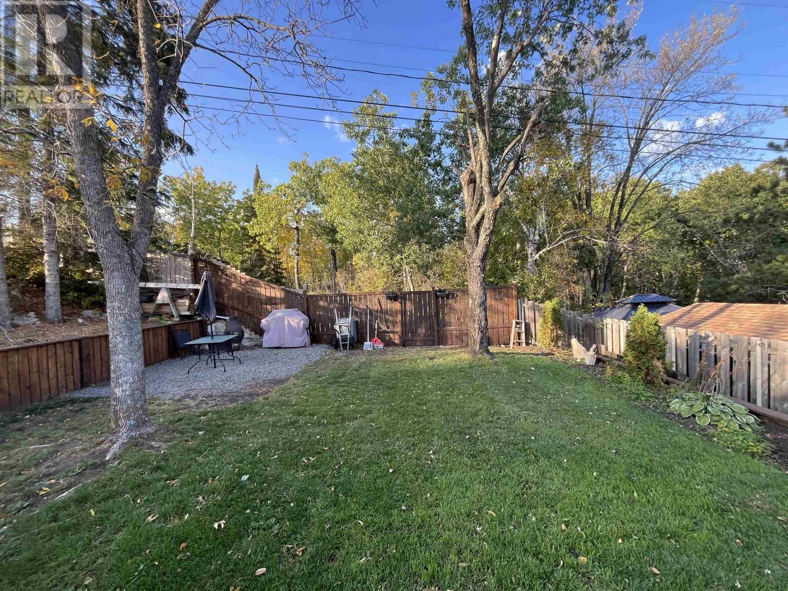 132 Minto Crescent