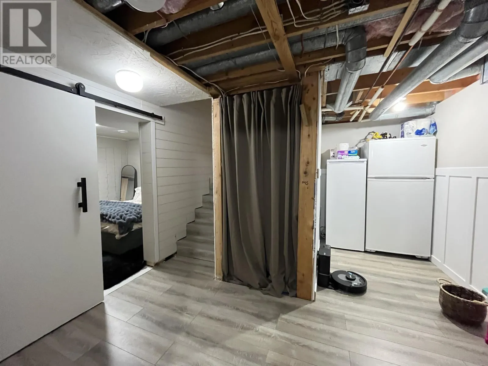 132 Minto Crescent