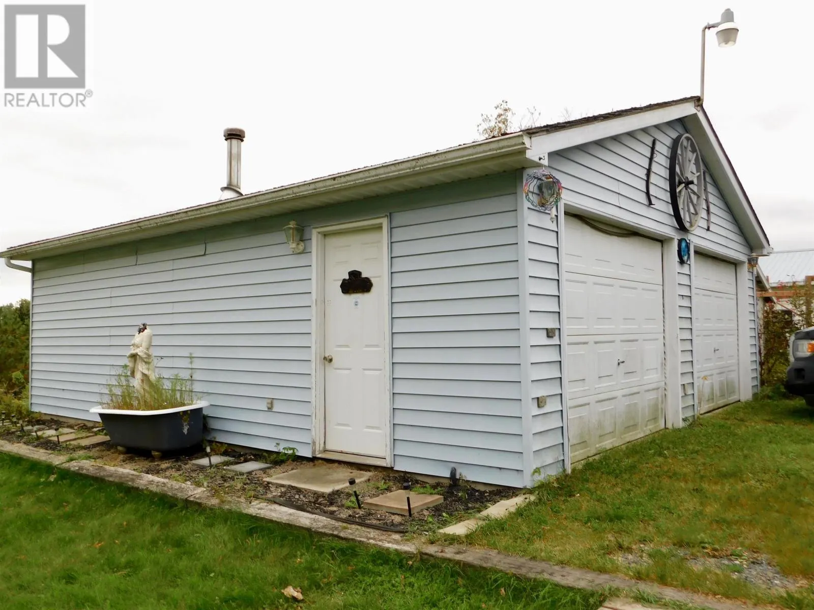 82 Aubrey RD