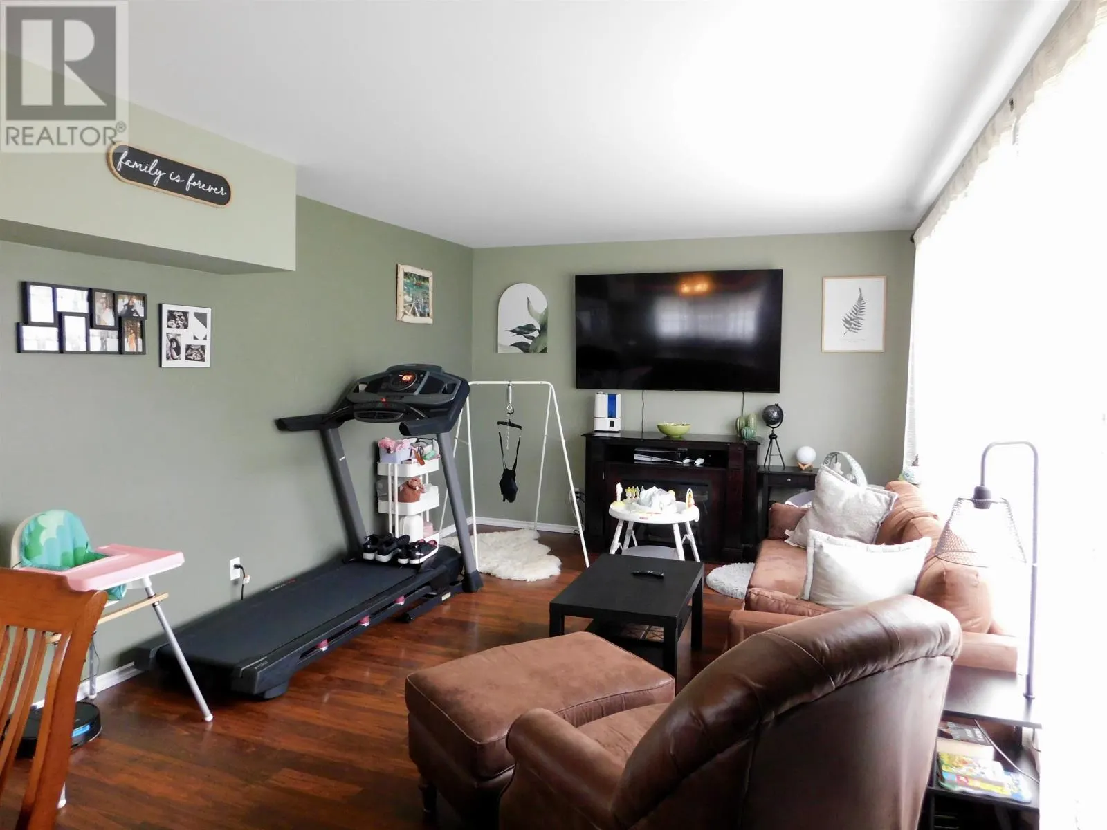 82 Aubrey RD