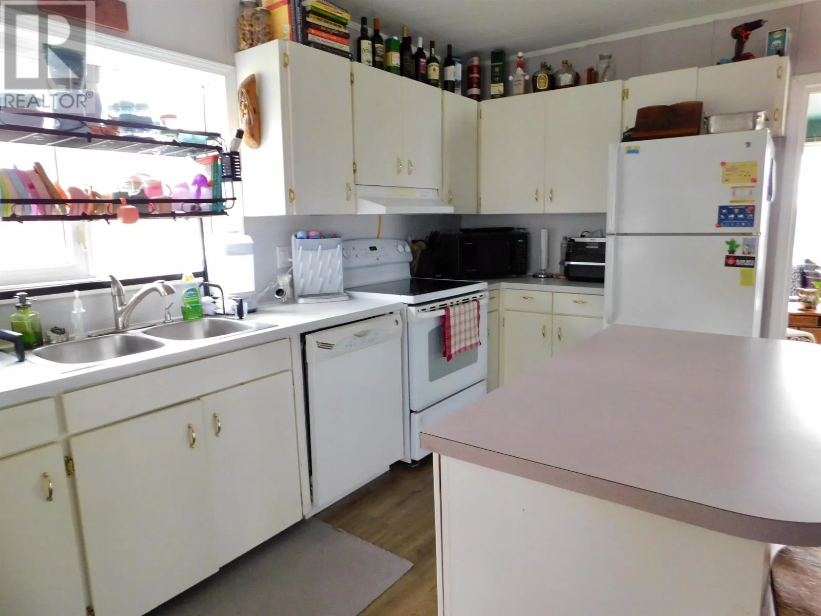 82 Aubrey RD
